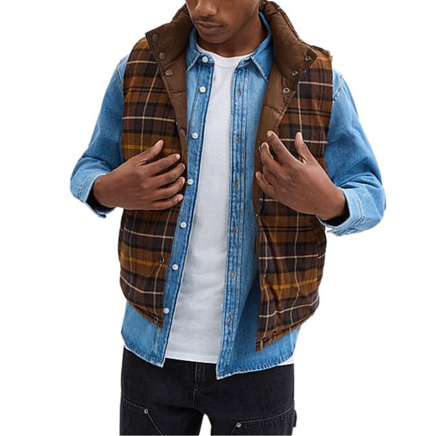 Purchase 蔻驰 FW24 可翻转标志刺绣棕色羽绒背心 CT729-X8N