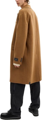 COACH FW24 男女款雙面駁領駁針長大衣駝色。 CV898-CAM Shop COACH FW24 男女款雙面駁領駁針長大衣駝色。 CV898-CAM