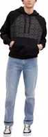 Lookbook COACH Logo Cetakan Hitam Hoodie Lengan Panjang. CO826-R8E