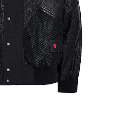 COACH SS21 Jaket Windbreaker Hitam Polos Pria 5915-BLK Details for COACH SS21 Jaket Windbreaker Hitam Polos Pria 5915-BLK