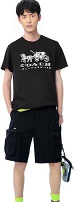 蔻驰 SS22 黑色马车印花直筒T恤. C9114-BLK Lookbook 蔻驰 SS22 黑色马车印花直筒T恤. C9114-BLK