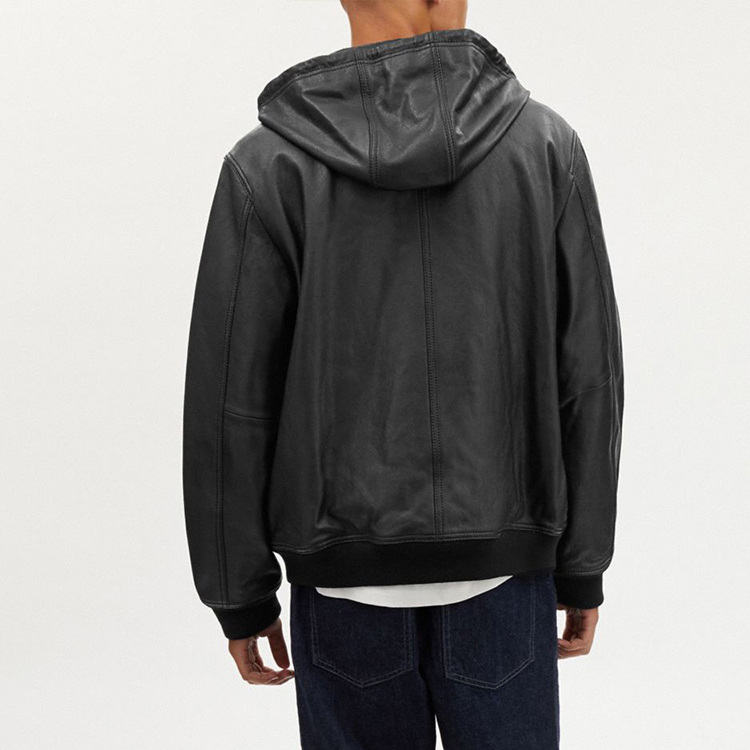 Shop COACH SS23 黑色皮革連帽外套附拉鍊口袋. CK513-OY2