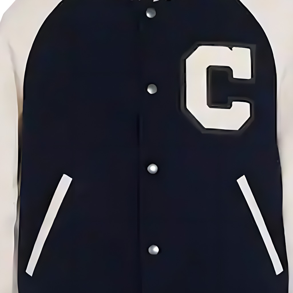 Details for 코치 SS23 블랙 래글런 슬리브 바시티 재킷 - 대비되는 레터 패치 디테일. CF802-VC8