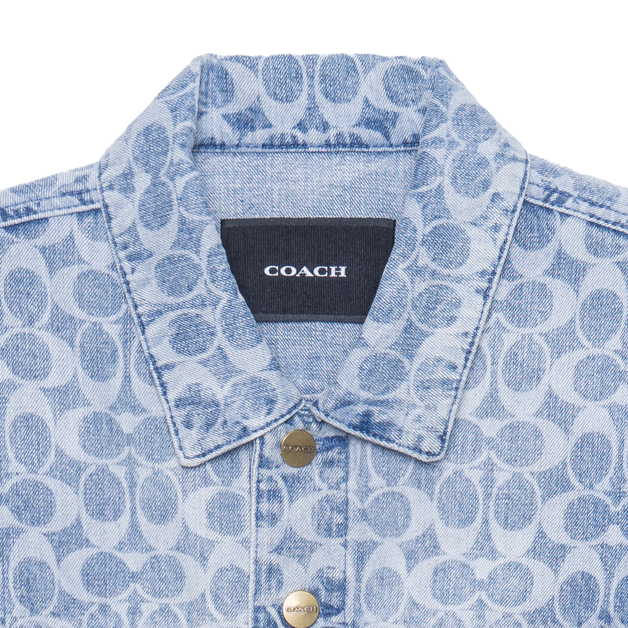 Shop 코치 SS23 블루 데님 재킷 올오버 로고 프린트. C0918-VF1
