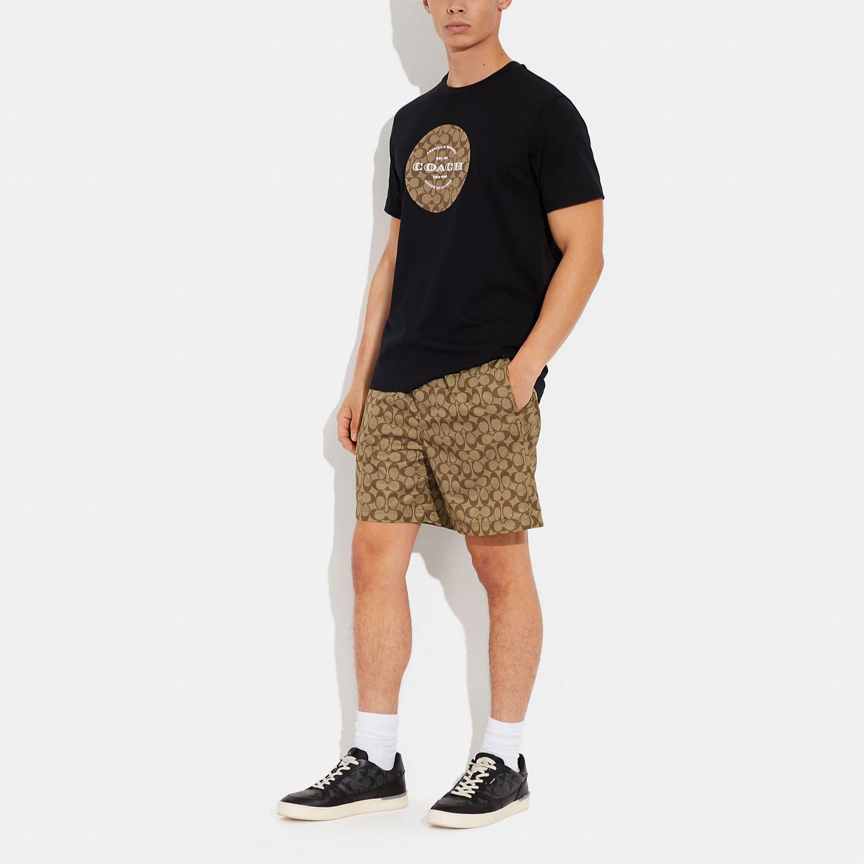 Shop コーチ SS23 カーキ ロゴプリント ドローストリング スイムショーツ. CG112-OFZ