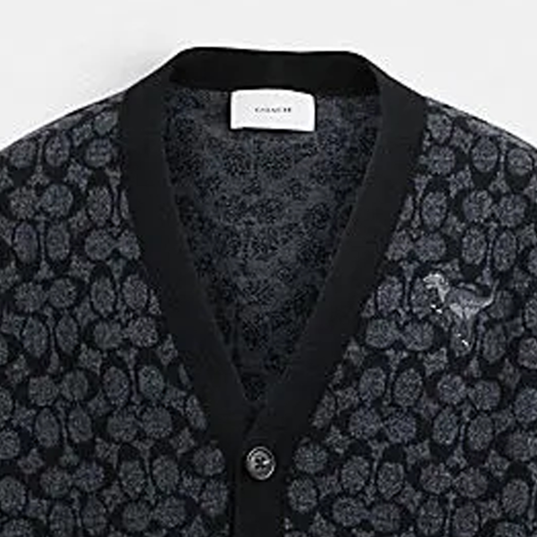 Shop COACH SS24 黑色针织开衫 带Logo图案 CN456-OY2