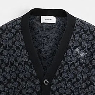 コーチ SS24 ブラック ロゴ柄入りニットカーディガン CN456-OY2 Shop コーチ SS24 ブラック ロゴ柄入りニットカーディガン CN456-OY2