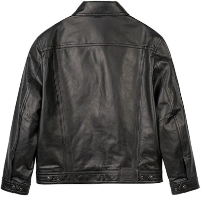 COACH SS24 黑色皮革夾克,襯衫領設計與鈕扣開合款式。 CM795-BLK Lookbook COACH SS24 黑色皮革夾克,襯衫領設計與鈕扣開合款式。 CM795-BLK