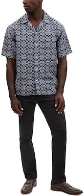 COACH SS24 Blue Cube Print Short Sleeve Cuban Collar Shirt. C7812-BLU Lookbook COACH SS24 Blue Cube Print Short Sleeve Cuban Collar Shirt. C7812-BLU