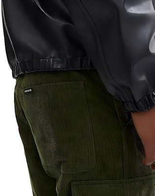 Pantalones Verdes Utility COACH SS24 con Bolsillo de Solapa y Cierre de Cremallera CX651-CCF Details for Pantalones Verdes Utility COACH SS24 con Bolsillo de Solapa y Cierre de Cremallera CX651-CCF