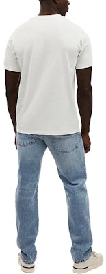 コーチ SS24 ホワイト クルーネック Tシャツ レタープリントデザイン. CO790-WHT Shop コーチ SS24 ホワイト クルーネック Tシャツ レタープリントデザイン. CO790-WHT