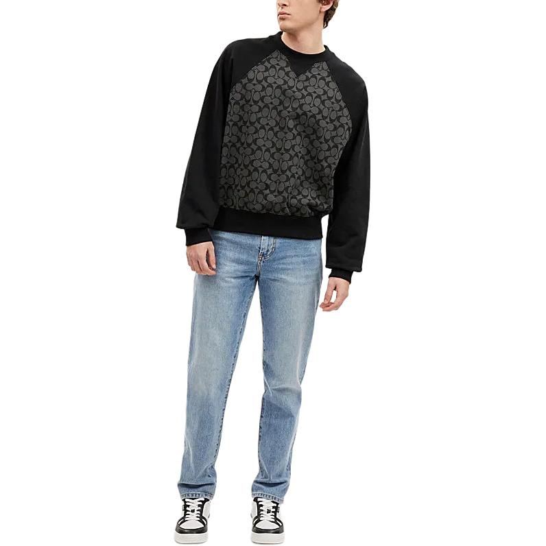 Lookbook COACH SS24 Sweater Lengan Panjang Cetak Abu-Arang CO825-R8E