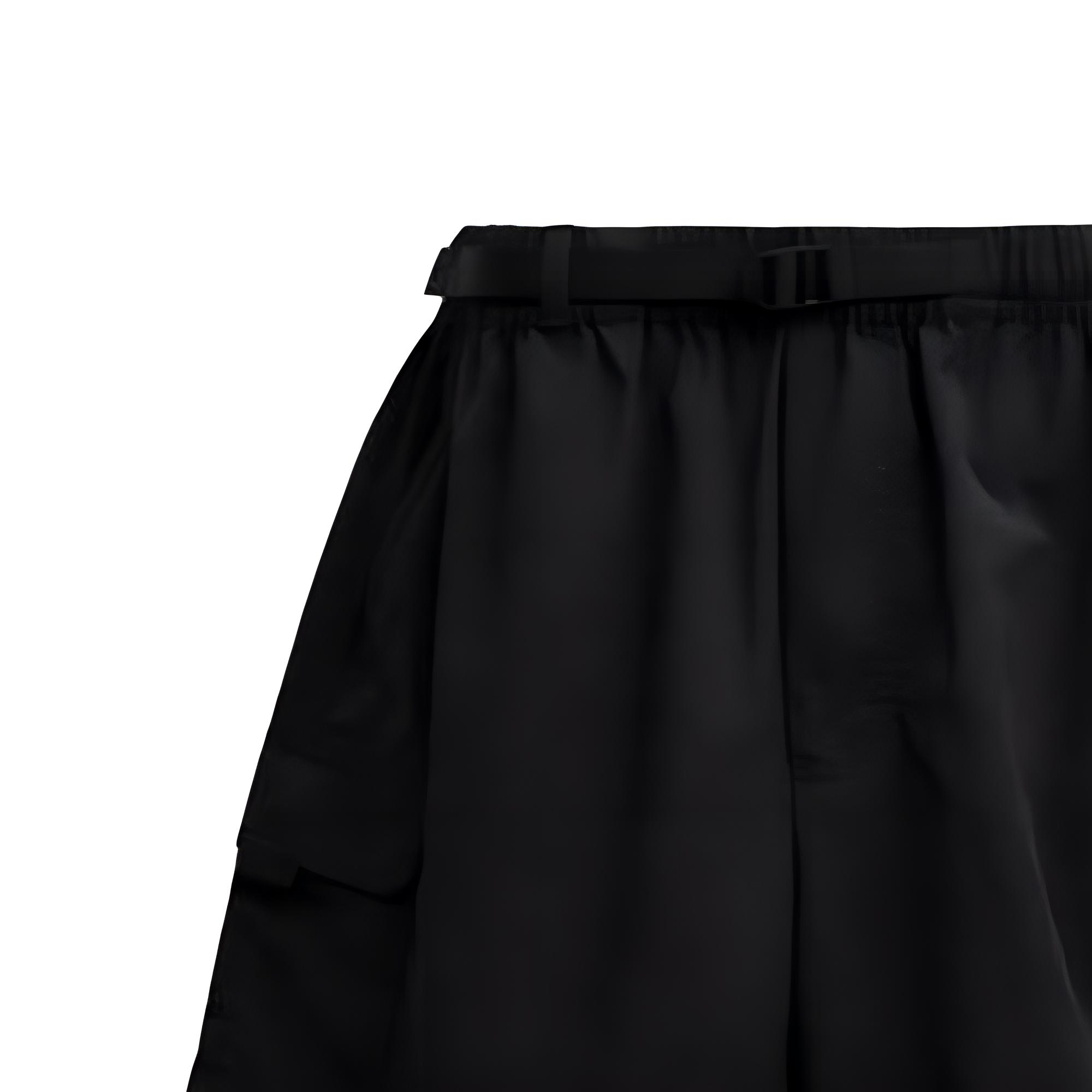 Lookbook COACH SS25  Black Relaxed Fit Utility Cargo Shorts. CY570