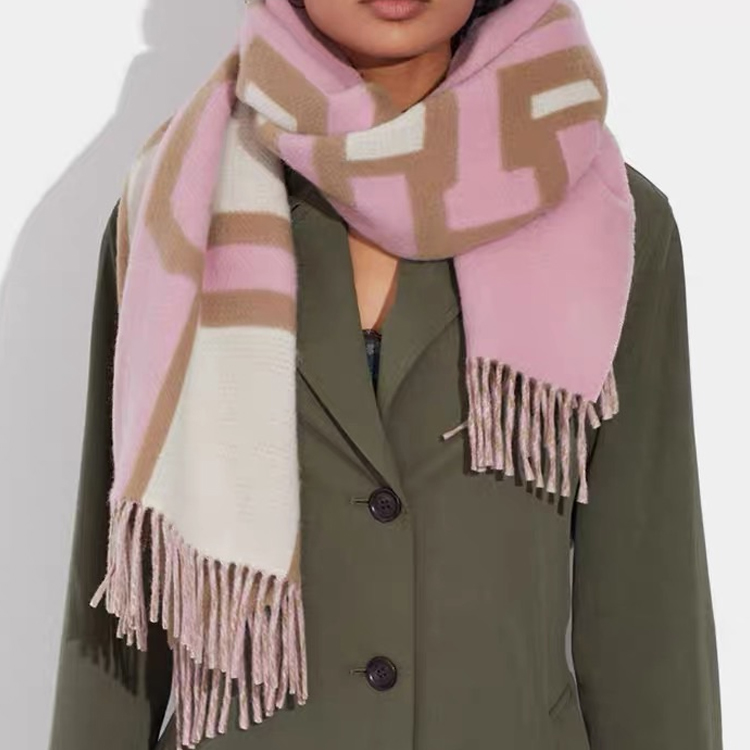 Shop COACH Syal Wool Bermotif Stylish Unisex Desain Pasangan Warna Pink. CB686 TAU