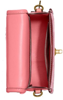 蔻驰 x BAPE 迷你手提马鞍包 经典提花 黄铜/太妃 Lookbook 蔻驰 x BAPE 迷你手提马鞍包 经典提花 黄铜/太妃