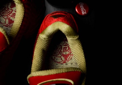 Coca-Cola x adidas ClimaCool 1 'Merah' BA8606 Sizing Coca-Cola x adidas ClimaCool 1 'Merah' BA8606