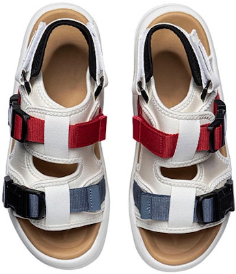 Li-Ning Coca x Disney AGLR019-3 Shop Li-Ning Coca x Disney AGLR019-3