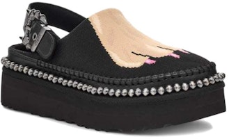 Collina Strada x UGG Sandal 'Black Dog' Clog Hitam 1165790-BLK Lookbook Collina Strada x UGG Sandal 'Black Dog' Clog Hitam 1165790-BLK