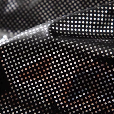 哥伦比亚黑色连帽羽绒服 - 城市户外保暖休闲服饰. WE7624-010 Sizing 哥伦比亚黑色连帽羽绒服 - 城市户外保暖休闲服饰. WE7624-010