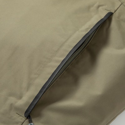 Columbia 綠色防水耐寒登山外套附品牌標誌 XE5418-397 Cheap Columbia 綠色防水耐寒登山外套附品牌標誌 XE5418-397