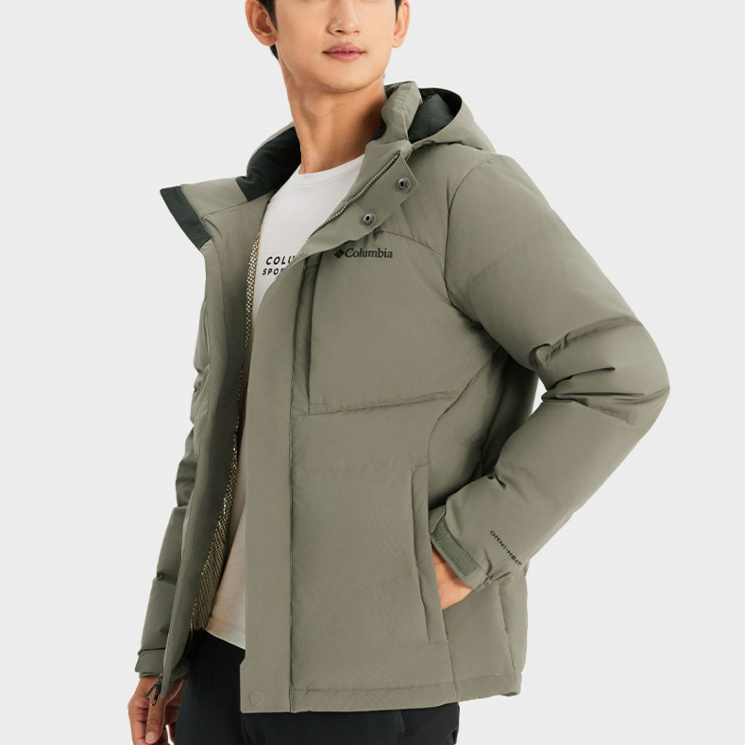 Details for Columbia 防風防水連帽外套 軍綠色 XE4306-397