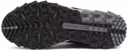 Shop Columbia Sepatu Hiking Rendah 'Hitam Outdoor' BM0825-010