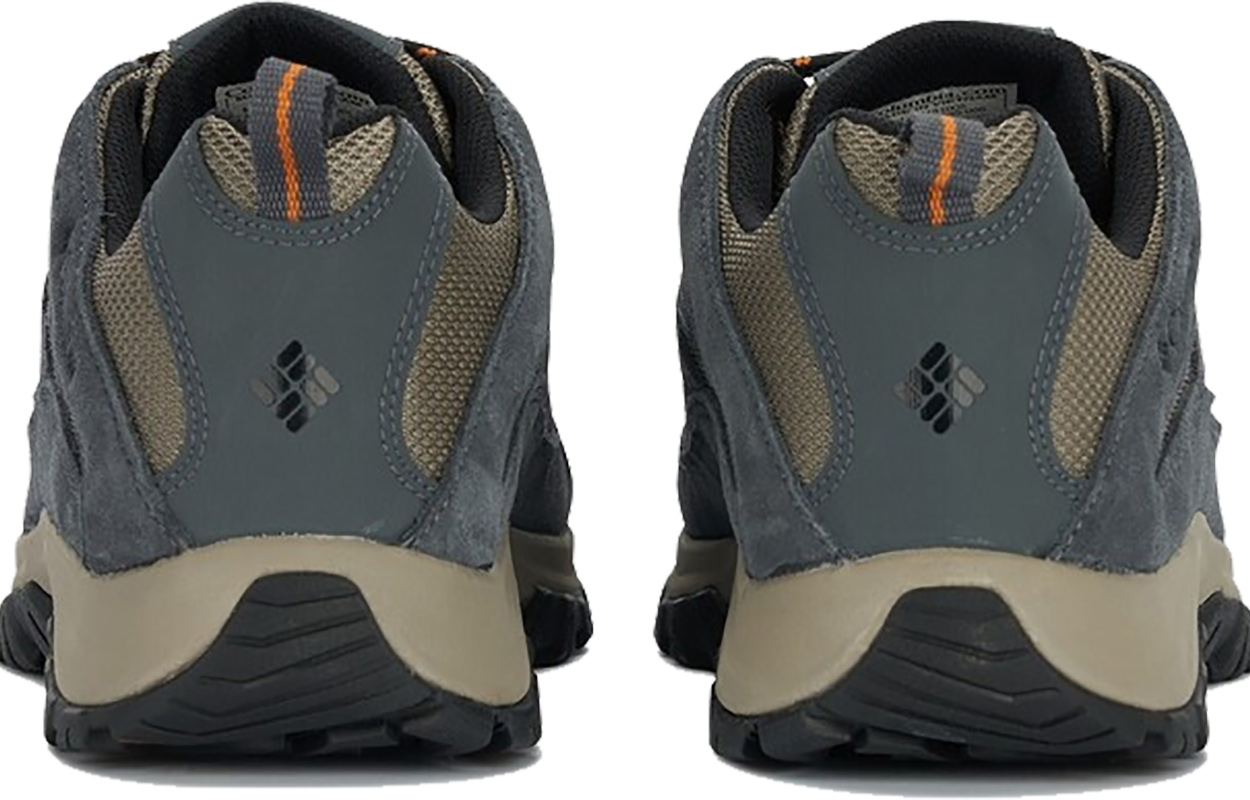 Shop Columbia 灰色防水减震登山鞋 BM4595-005