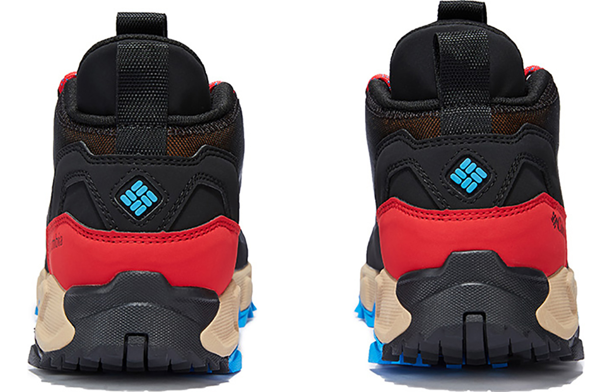 Shop Columbia Leggero Outdoor ''Nero'' BM0129-012