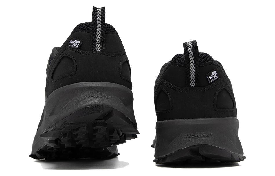 Shop Columbia Low 'Hitam' BM5953010