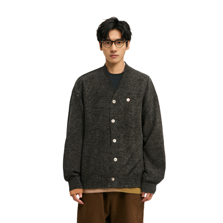 Comme Des Garçons CDG Play  Charcoal Grey V-Neck Cardigan with Red Heart Logo. AZ-N080-051-2 圖 4