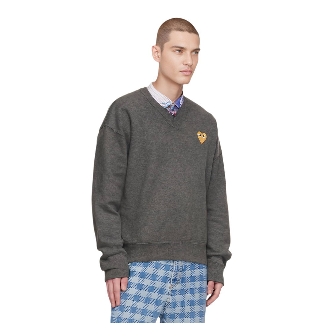 Comme Des Garçons CDG Play  Grey V-Neck Sweater with Solid Logo Print. AZ-N048-051-3 圖 3