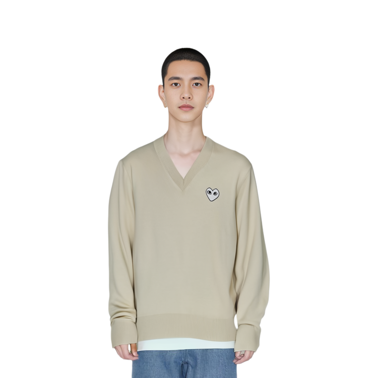 Comme Des Garçons CDG Play  V-Neck Pullover Sweater White with Embroidered Heart. AZ-N064-051-3 圖 4