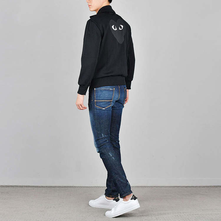 Details for Comme Des Garçons CDG Play Jaket Lengan Panjang Zip Hitam Black Heart. AZ-T256-051-1