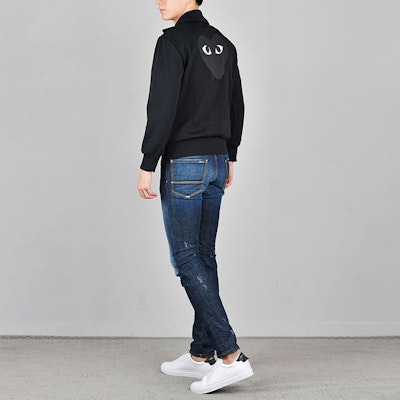 Comme Des Garçons CDG Play Jaket Lengan Panjang Zip Hitam Black Heart. AZ-T256-051-1 Details for Comme Des Garçons CDG Play Jaket Lengan Panjang Zip Hitam Black Heart. AZ-T256-051-1