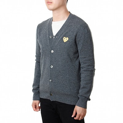 Comme Des Garçons CDG Play 金色愛心標誌羊毛開衫毛衣 灰色. AZ-N050-051-3 Purchase Comme Des Garçons CDG Play 金色愛心標誌羊毛開衫毛衣 灰色. AZ-N050-051-3