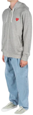 コム・デ・ギャルソン CDG プレイ ハートロゴ ジップアップ パーカー グレー AX-T250-051-1 Shop コム・デ・ギャルソン CDG プレイ ハートロゴ ジップアップ パーカー グレー AX-T250-051-1