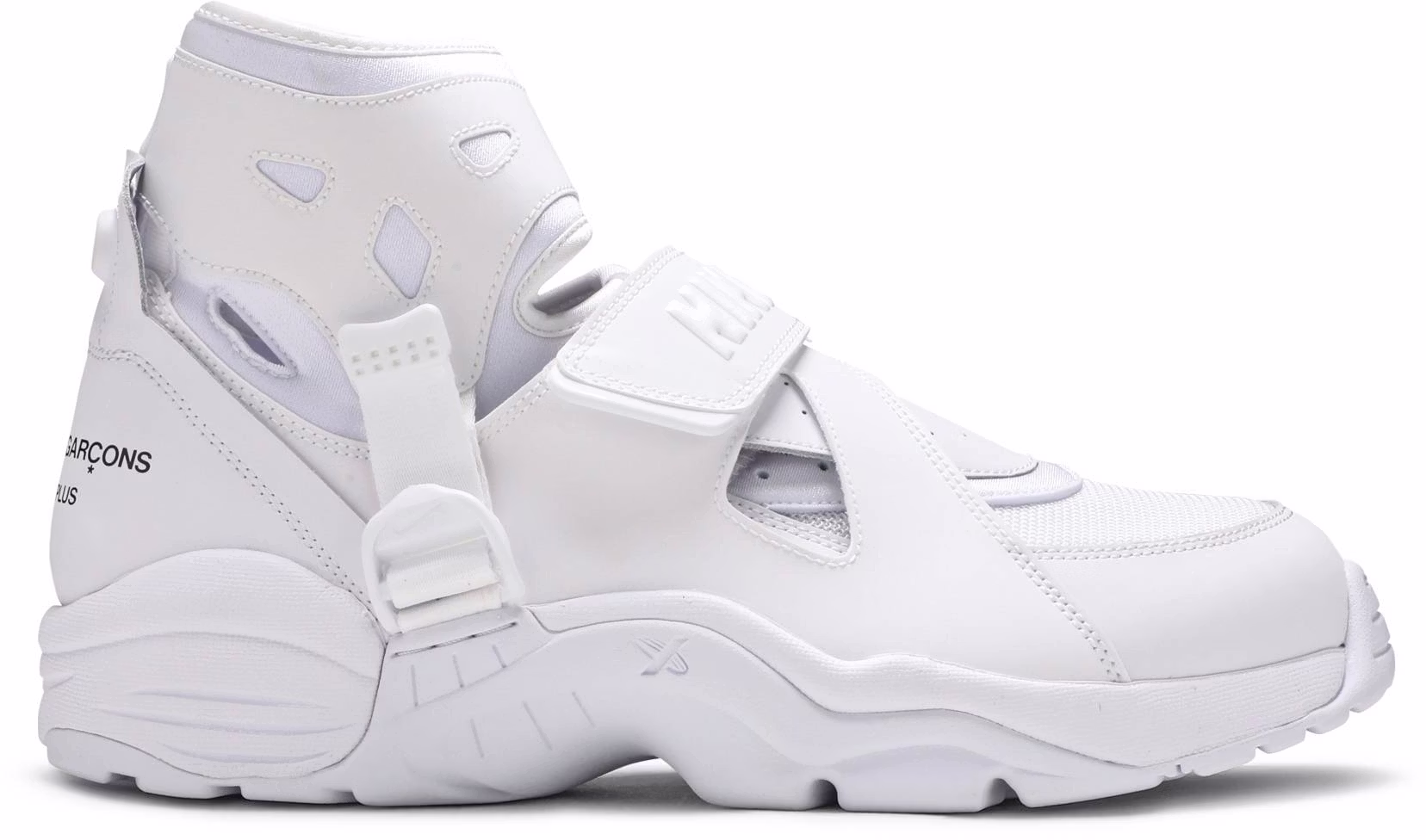 comme-des-garcons-homme-plus-x-nike-air-carnivore-white