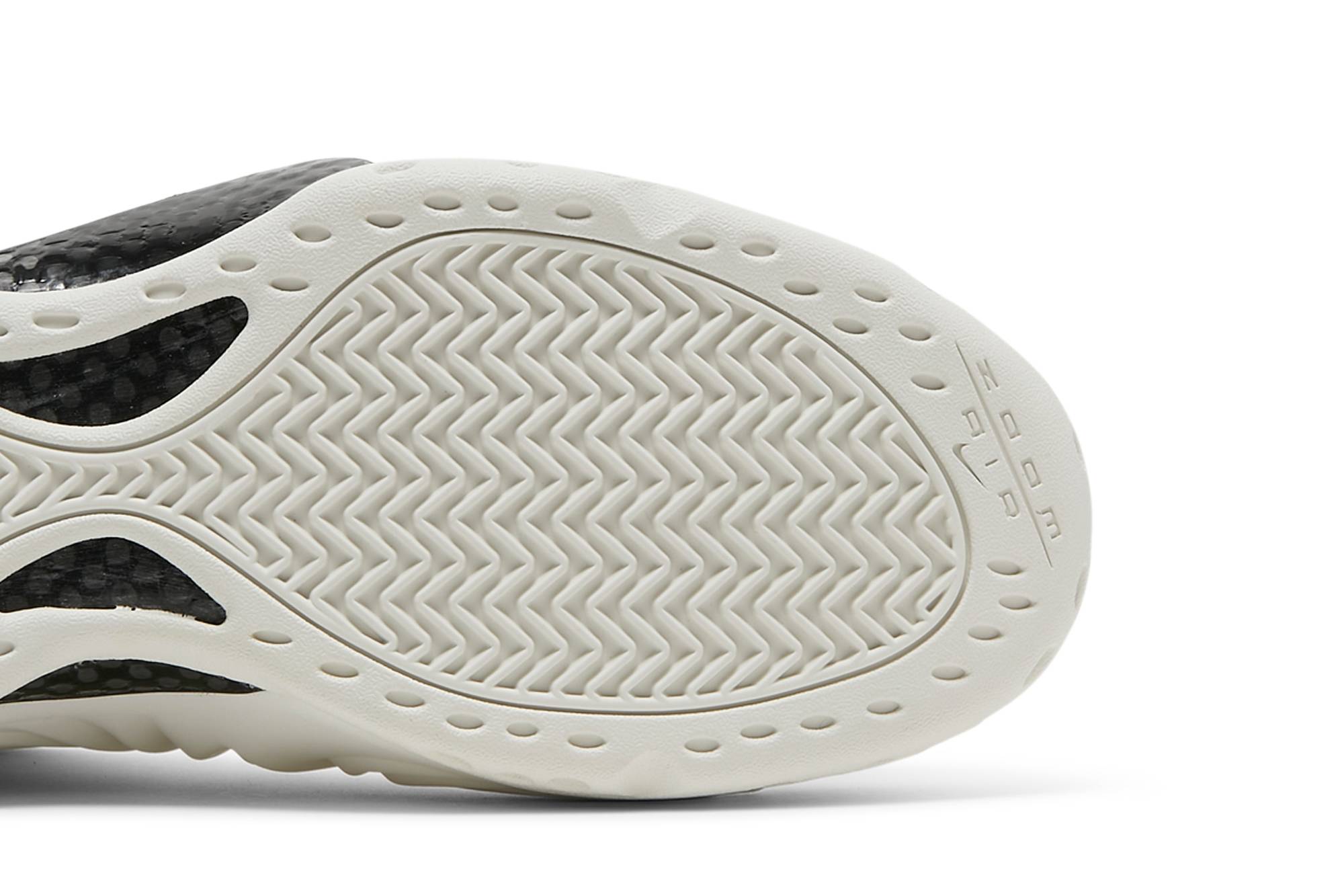 Comme des Garçons Homme Plus x Nike Air Foamposite One 'White' DJ7952-100 - Image 5
