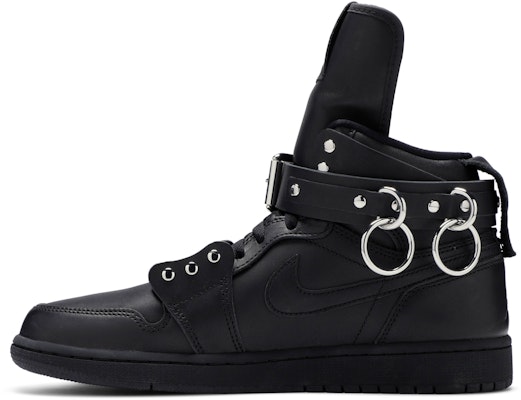 川久保玲 x Air Jordan 1 复刻扣带高帮'黑色' CN5738-001 Lookbook 川久保玲 x Air Jordan 1 复刻扣带高帮'黑色' CN5738-001