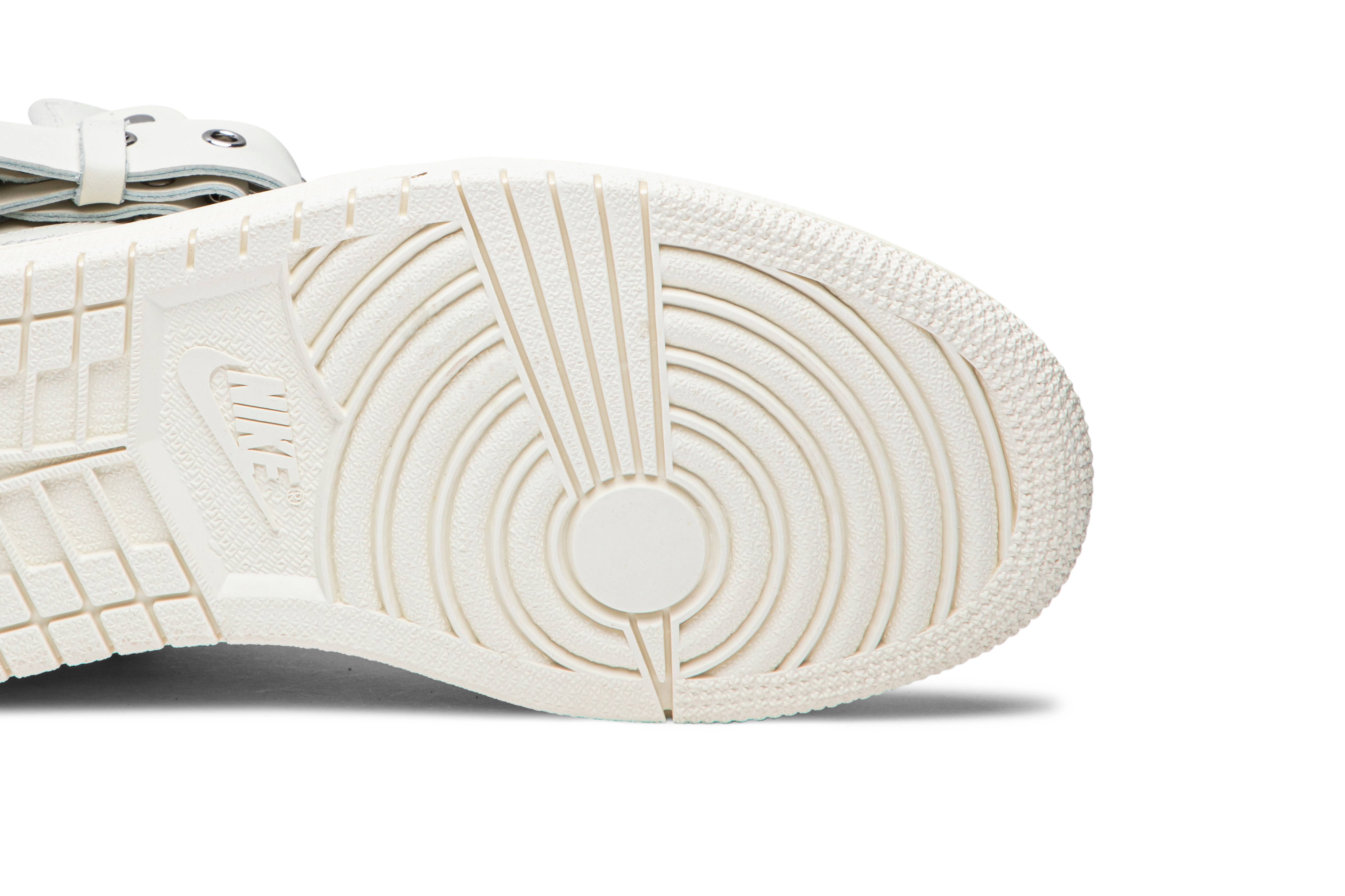 Purchase 꼼데가르송 x 에어 조던 1 레트로 스트랩 하이 '화이트' CN5738-100