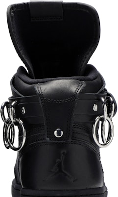 川久保玲 x Air Jordan 1 复刻扣带高帮'黑色' CN5738-001 Sizing 川久保玲 x Air Jordan 1 复刻扣带高帮'黑色' CN5738-001