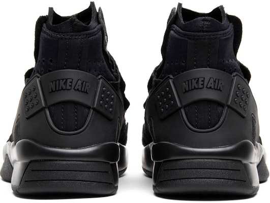 Comme des Garçons x Nike Air Mowabb 'Black' AV4438-001 Details for Comme des Garçons x Nike Air Mowabb 'Black' AV4438-001