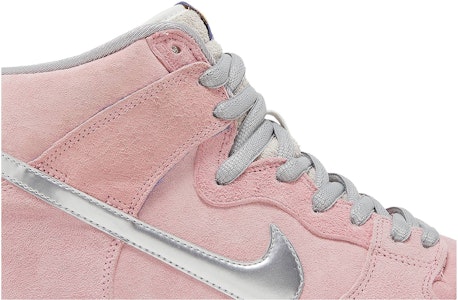 컨셉츠 x 나이키 덩크 하이 "훨훨 나는 돼지" (51 characters) 554673-610 Order 컨셉츠 x 나이키 덩크 하이 "훨훨 나는 돼지" (51 characters) 554673-610