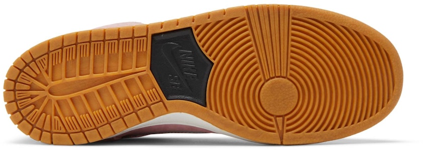 컨셉츠 x 나이키 덩크 하이 "훨훨 나는 돼지" (51 characters) 554673-610 Shop 컨셉츠 x 나이키 덩크 하이 "훨훨 나는 돼지" (51 characters) 554673-610