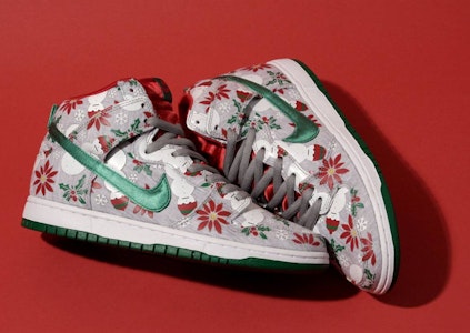 Concepts x Nike SB Dunk High Premium 'Sweater Natal Jelek' Abu-Abu 635525-036 Shop Concepts x Nike SB Dunk High Premium 'Sweater Natal Jelek' Abu-Abu 635525-036