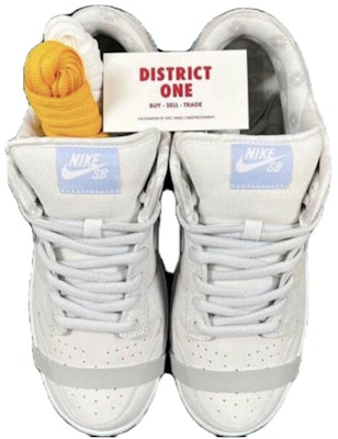 Concepts x Nike SB Dunk Low 'White Lobster' FD8776-100 Lookbook Concepts x Nike SB Dunk Low 'White Lobster' FD8776-100