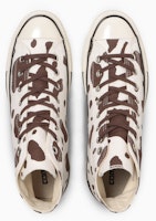 컨버스 올스타 에이지드 카우스팟 하이탑 스니커즈 오프화이트 31316750 Lookbook 컨버스 올스타 에이지드 카우스팟 하이탑 스니커즈 오프화이트 31316750