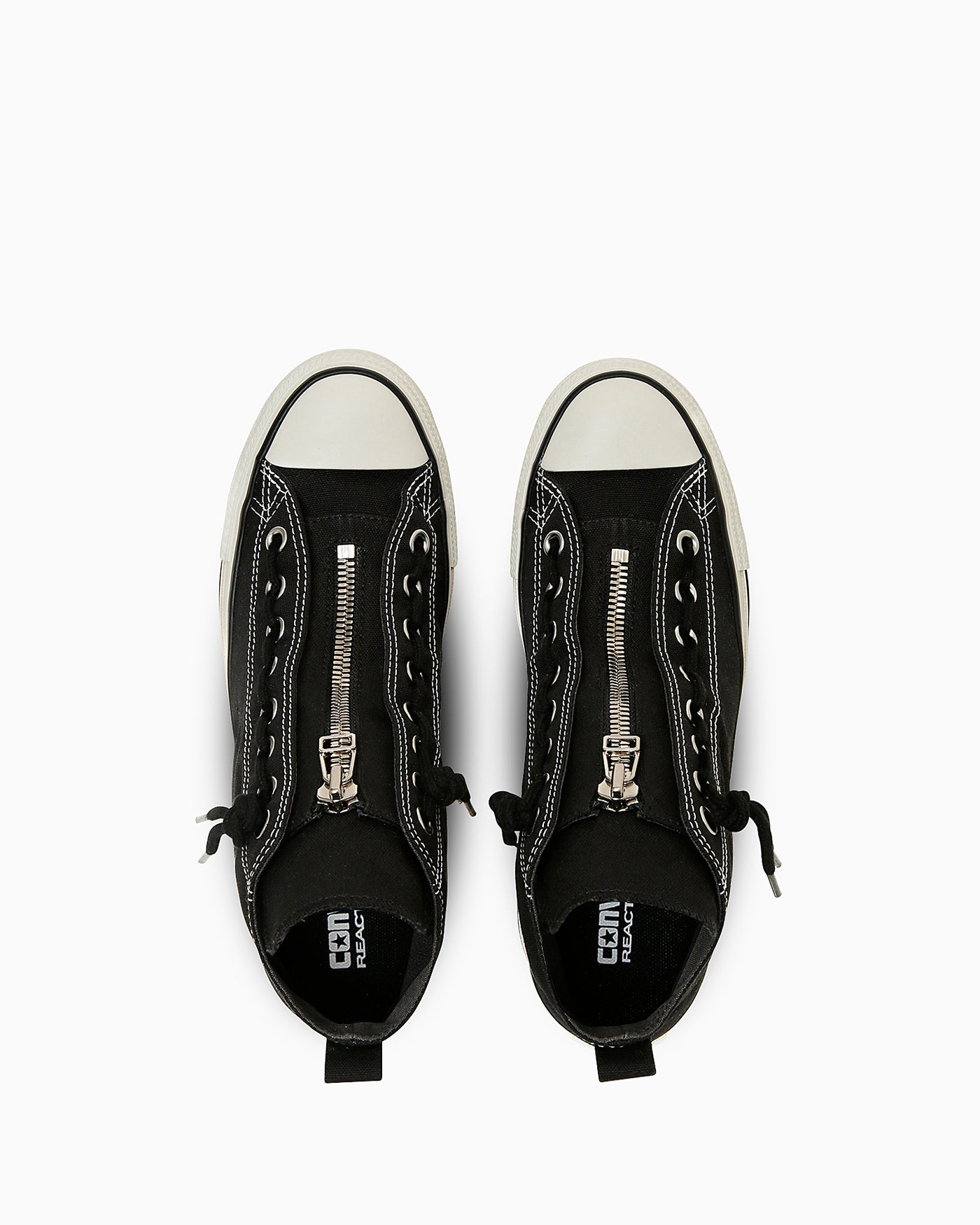 Shop (W) 匡威全明星Chuck Taylor RH CZ高帮运动鞋黑色 31315400