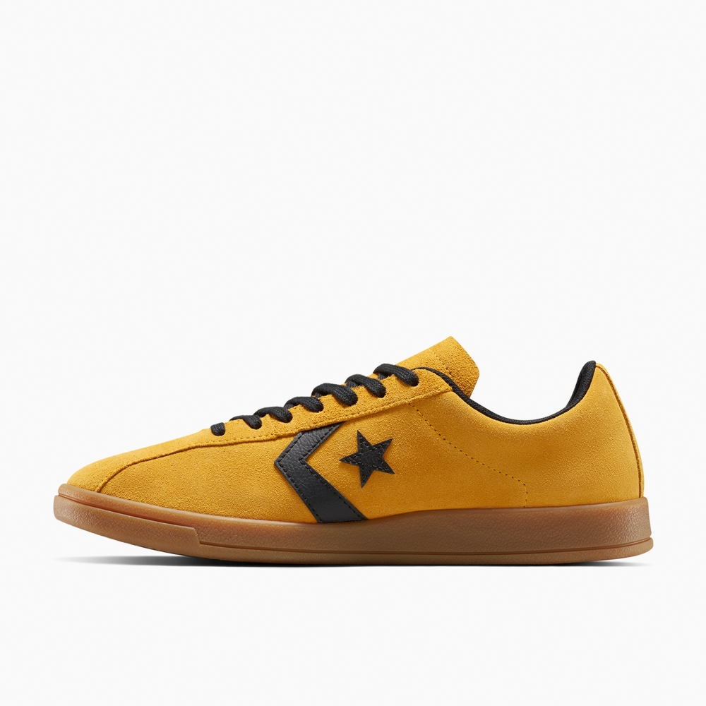 Lookbook Converse All Star Classic Ox Scarpe Casual Giallo/Nero Gialle A15621C
