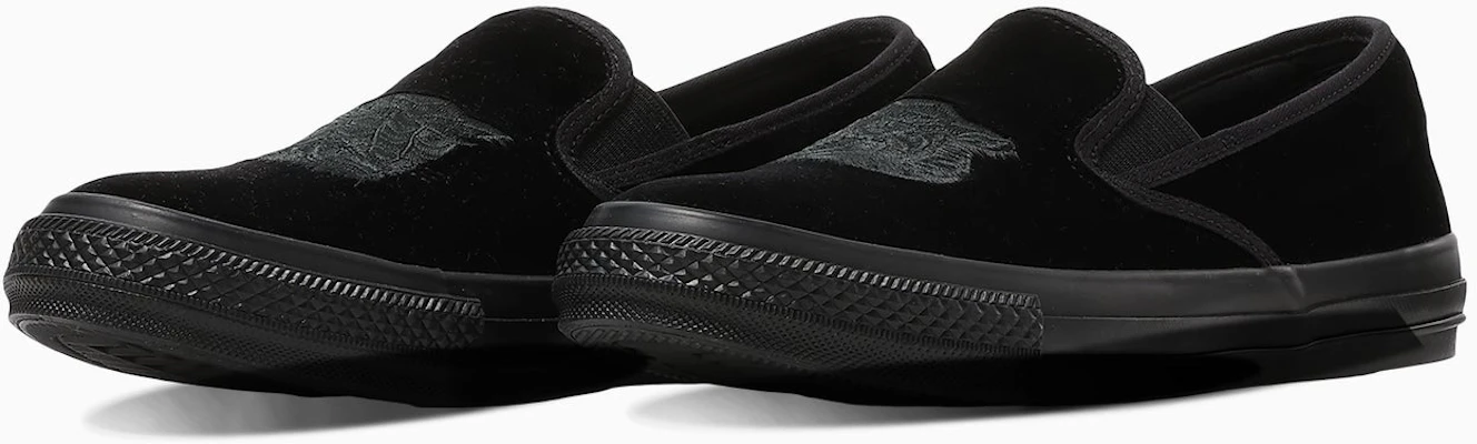Converse All Star Kung Fu Slip-On Hitam Monokrom 31318140 Order Converse All Star Kung Fu Slip-On Hitam Monokrom 31318140